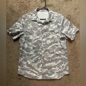 Lululemon Airing Easy SS Button Down Shirt